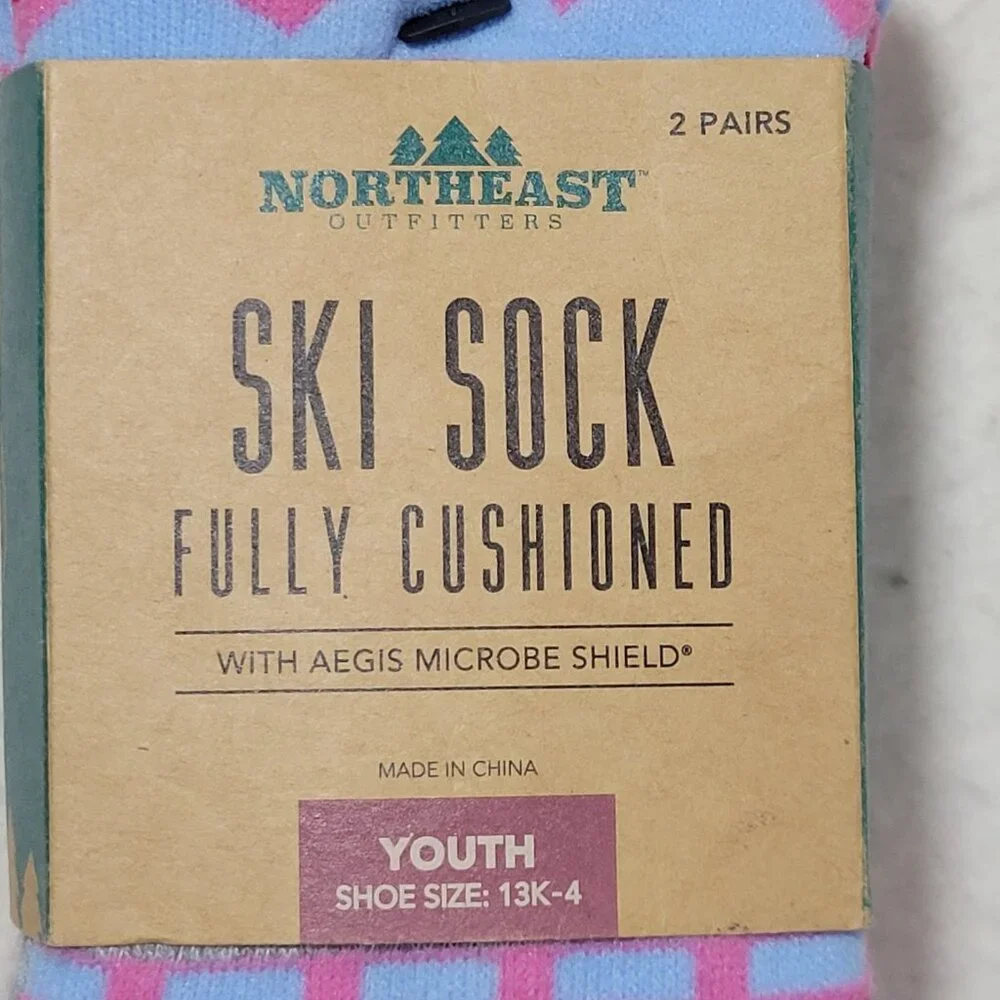 Northeast Outfitters Ski Socks Girls Youth Size 13k-4 Fully Cushioned 2 Pair NEW